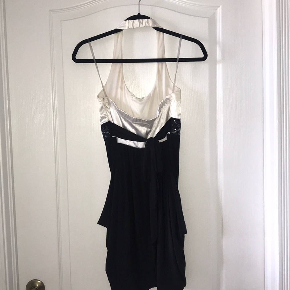 Dress - Picture 2 of 5